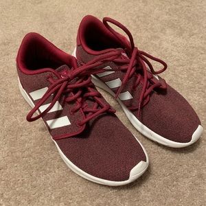 Women’s Adidas Tennis Shoes